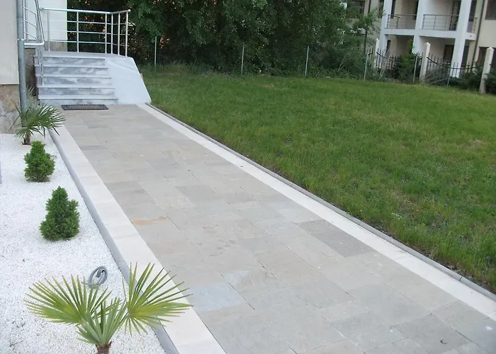 Pensionat Paskal Slăntjev Brjag